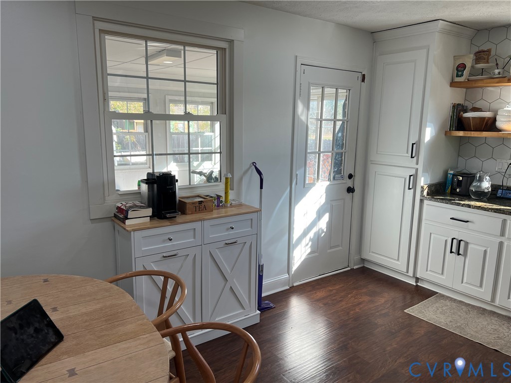 4192 Range Road Mechanicsville, VA 23111 - Photo 34 of 36 a view of a workspace with furniture and a window