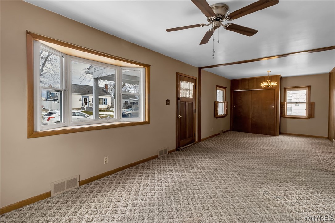 275 Mapleview Drive Tonawanda, NY 14150 - Photo 11 of 47