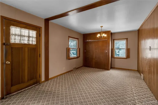 $199,000 | 275 Mapleview Drive, Tonawanda, NY 14150