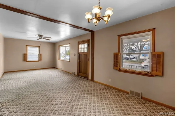 $199,000 | 275 Mapleview Drive, Tonawanda, NY 14150