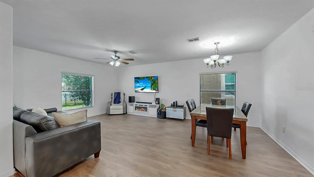 10012 Newminster Loop Ruskin, FL 33573 - Photo 24 of 59