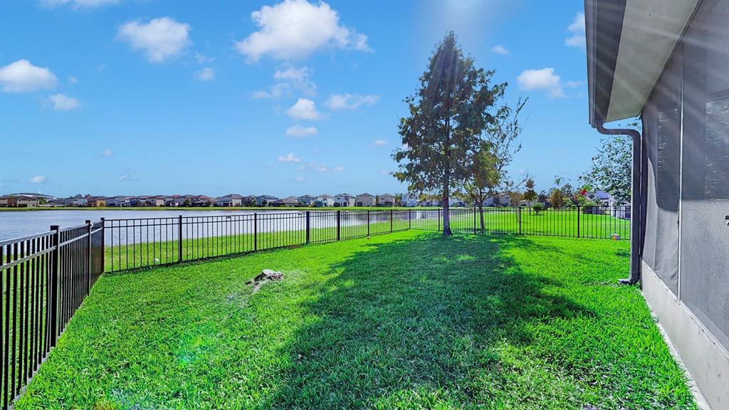 10012 Newminster Loop Ruskin, FL 33573 - Photo 42 of 59