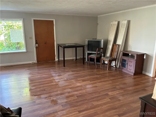 $1,300 | 2811 Chautauqua Avenue, North Harmony, NY 14710