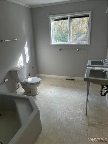 $1,300 | 2811 Chautauqua Avenue, North Harmony, NY 14710