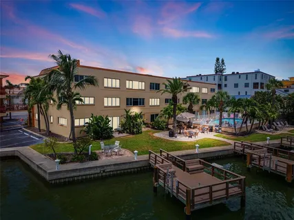 $499,000 | 10265 Gulf Boulevard, Unit A301, St. Petersburg, FL 33706