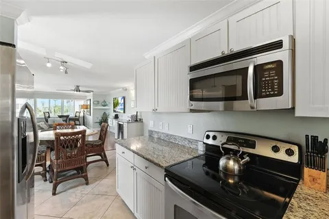 $499,000 | 10265 Gulf Boulevard, Unit A301, St. Petersburg, FL 33706