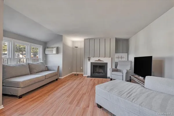 $2,850 | 1002 Holly Stream Court, Unit 2, Brewster, NY 10509