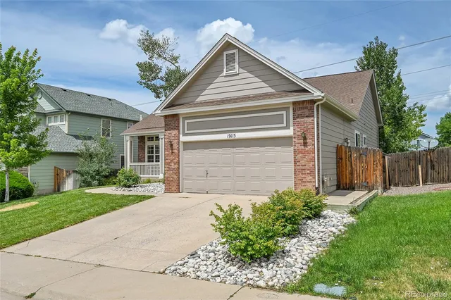 a house view with a outdoor space