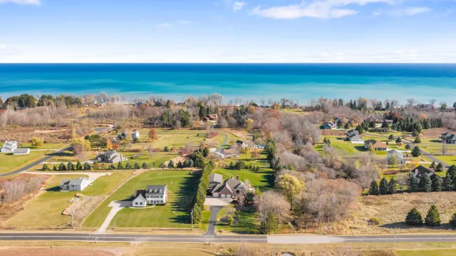 $699,900 | 7182 Sauk Trail Road, Cedar Grove, WI 53013
