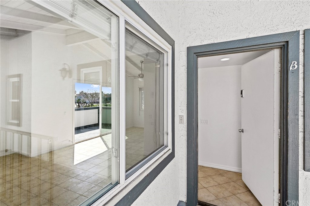 203 Cedar Street Newport Beach, CA 92663 - Photo 11 of 32