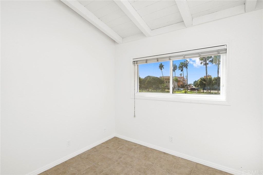 203 Cedar Street Newport Beach, CA 92663 - Photo 17 of 32