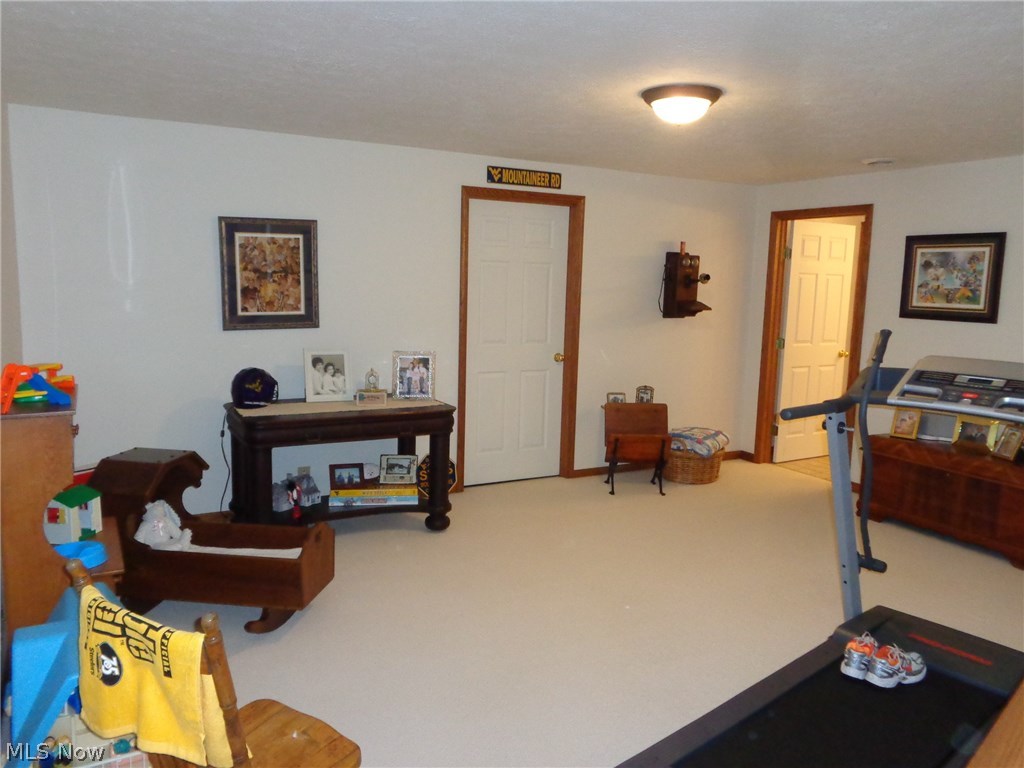 3202 Ridgeview Drive Southeast New Philadelphia, OH 44663 - Photo 23 of 33