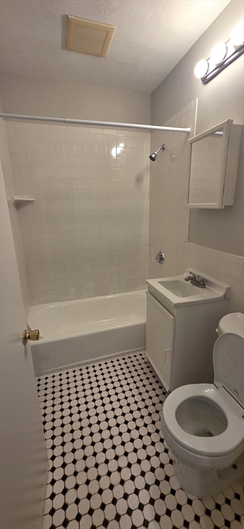 44 Estes Street, Unit 14 Lynn, MA 01902 - Photo 6 of 6