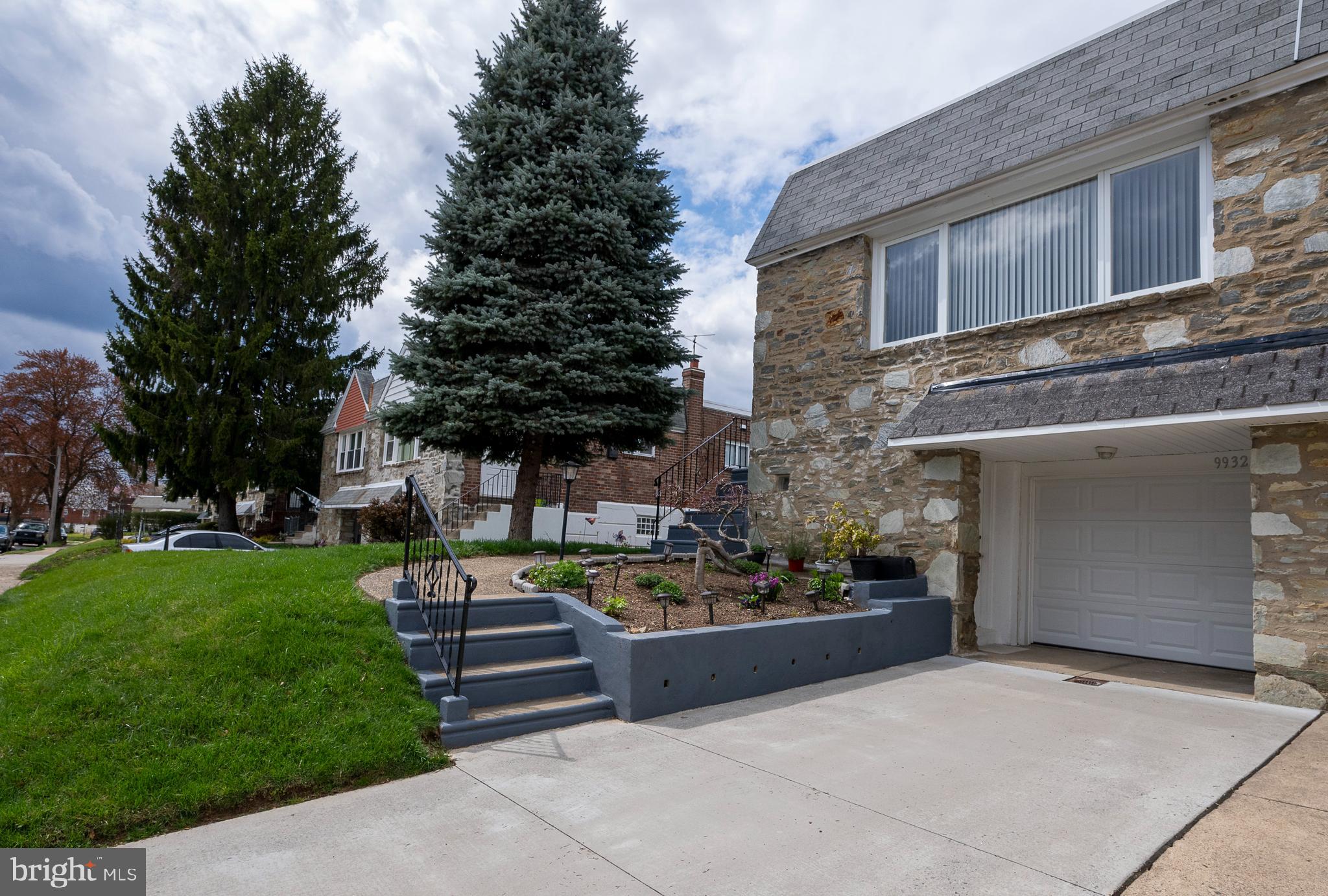 9932 Sandy Road Philadelphia, PA 19115 - Photo 1 of 26 Gallery Image 1
