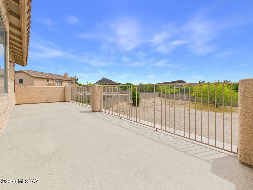 4591 South Paseo Don Rolando Tucson, AZ 85746 - Photo 28 of 33 CAM06457G6-PR0018-STILL041