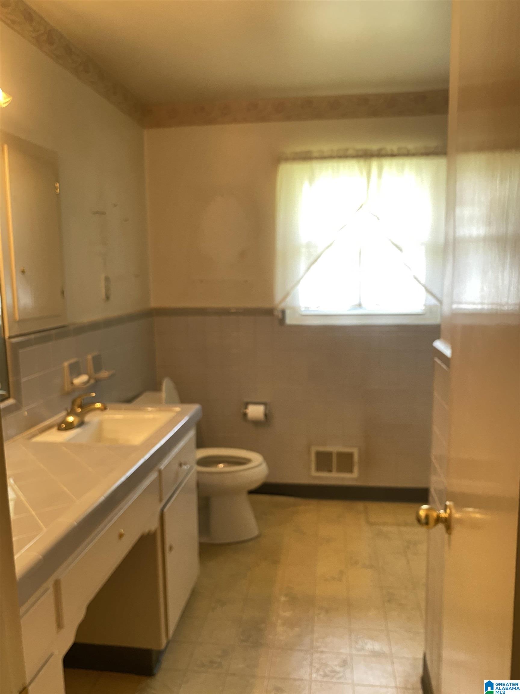 517 Gay Road Bessemer, AL 35023 - Photo 10 of 13