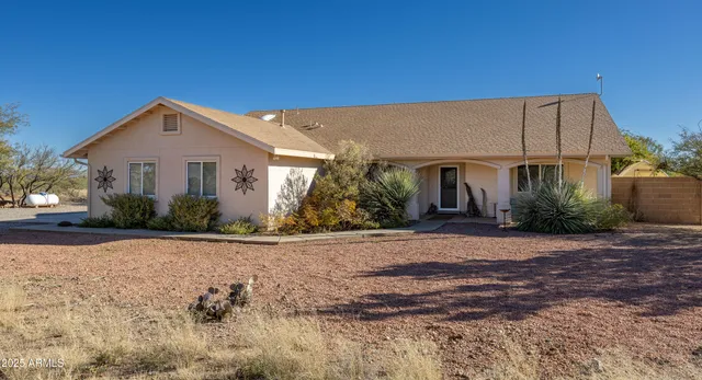 $415,000 | 10148 South Airstrip Road, Hereford, AZ 85615