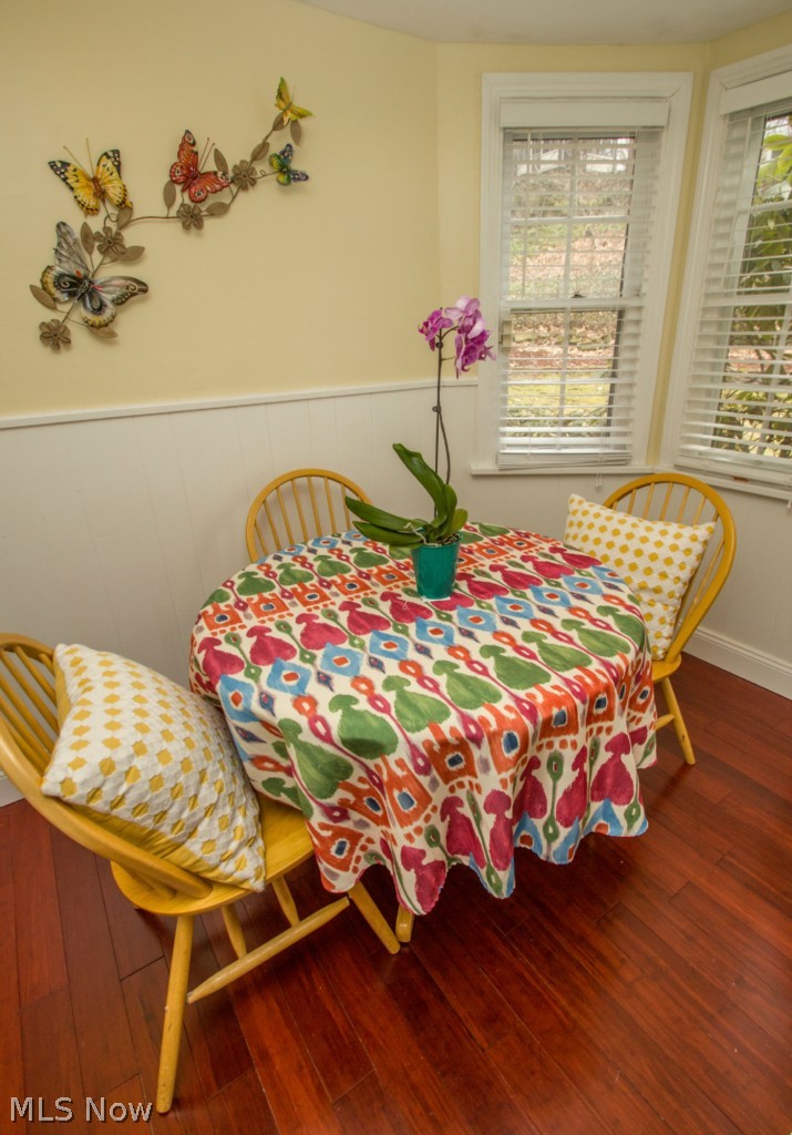 3570 Woodridge Road Cleveland Heights, OH 44121 - Photo 8 of 24 Separate, casual breakfast area surrounded by windows with wooden blinds.