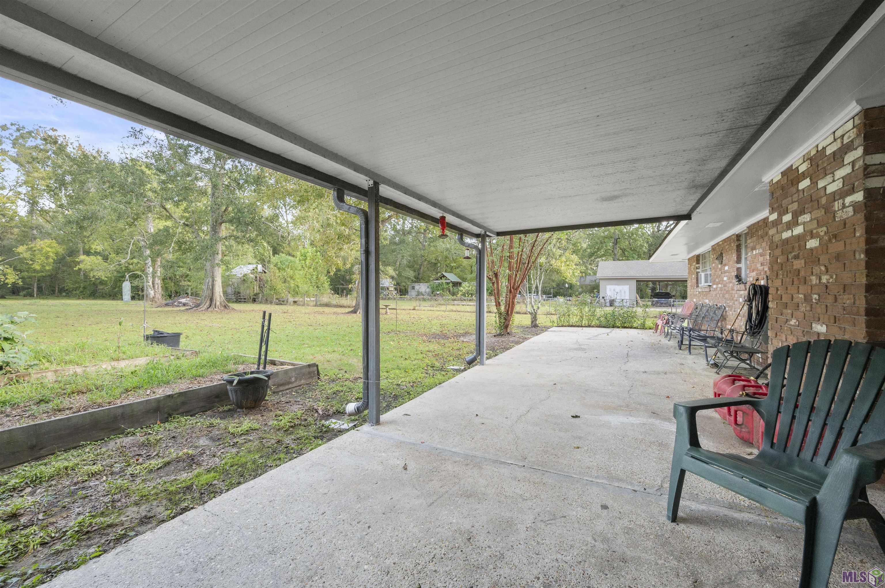 11008 Glen Watts Road Baton Rouge, LA 70818 - Photo 16 of 21 CoveredPatio_1
