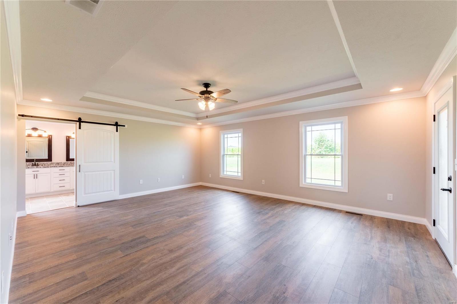 1722 Norman Road Marion, IL 62959 - Photo 2 of 28