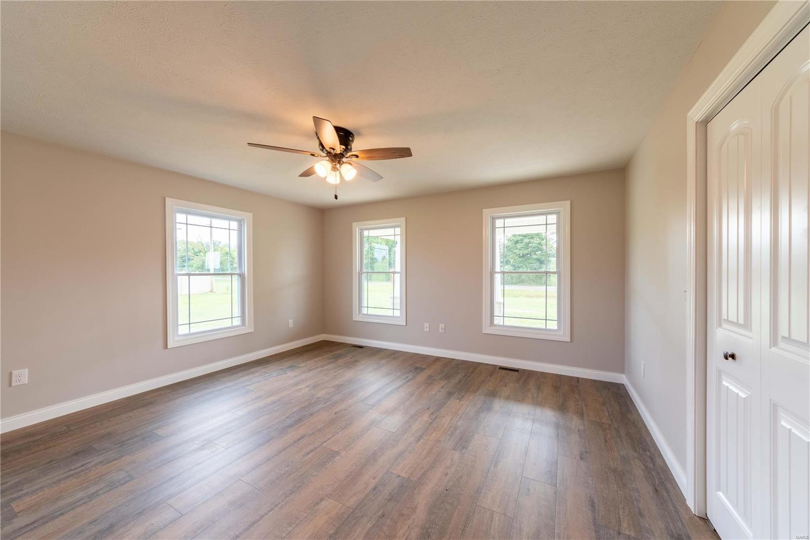 1722 Norman Road Marion, IL 62959 - Photo 9 of 28