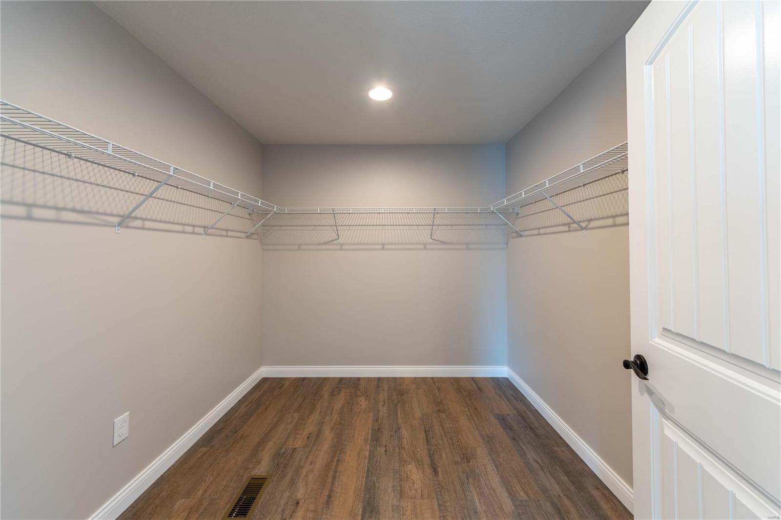 1722 Norman Road Marion, IL 62959 - Photo 10 of 28