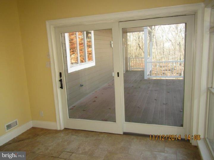 1875 Tulpe Way Riegelsville, PA 18077 - Photo 19 of 25 Sun Room