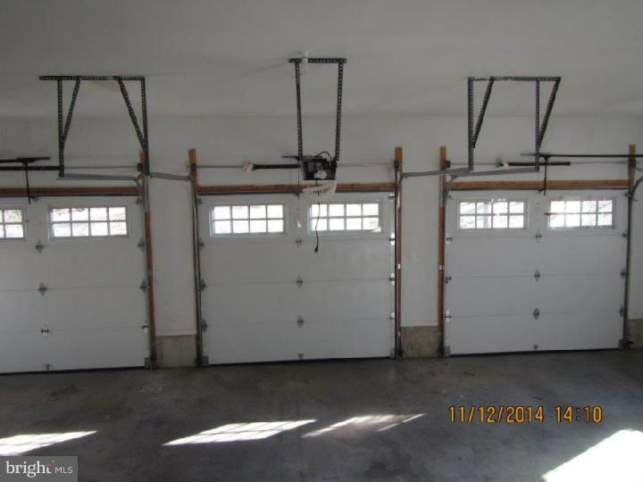 1875 Tulpe Way Riegelsville, PA 18077 - Photo 23 of 25 Garage