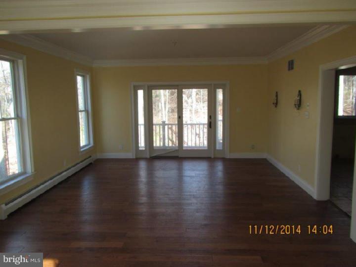 1875 Tulpe Way Riegelsville, PA 18077 - Photo 4 of 25 Dining Room