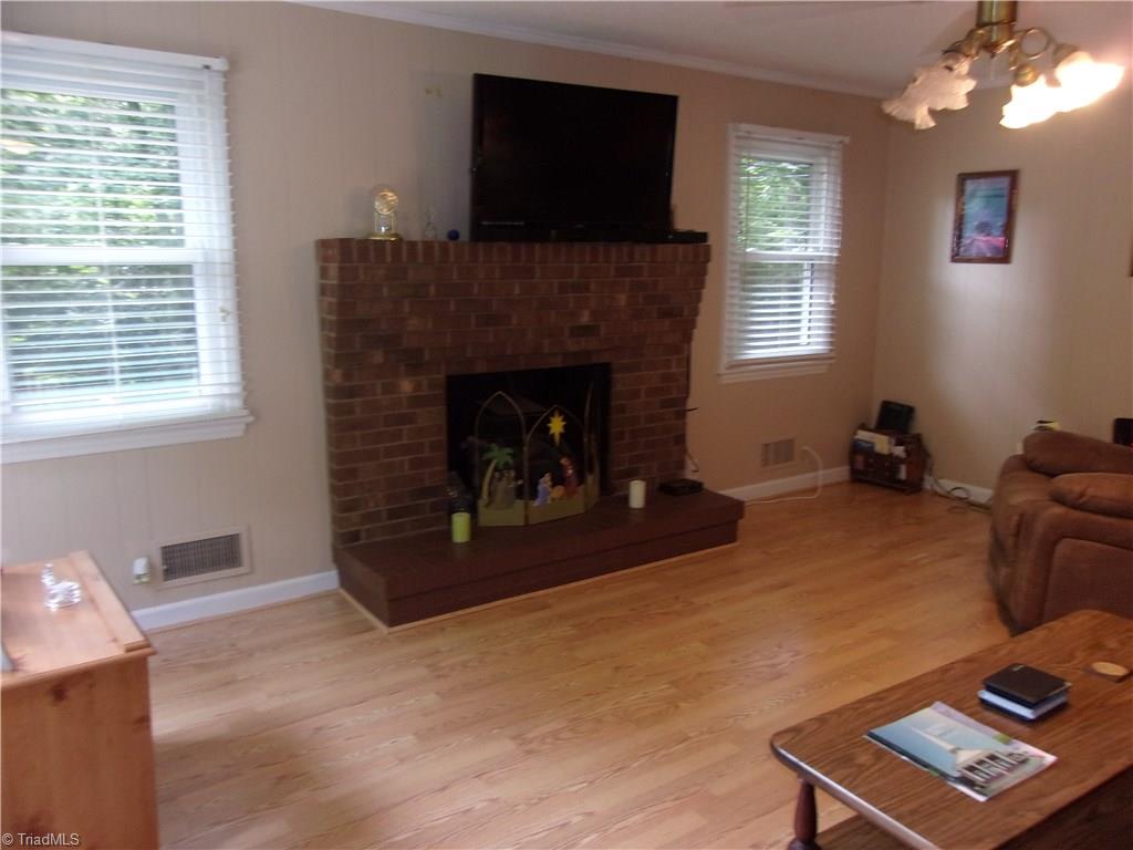 794 Skycrest Country Road Asheboro, NC 27205 - Photo 4 of 19 Gallery Image 4