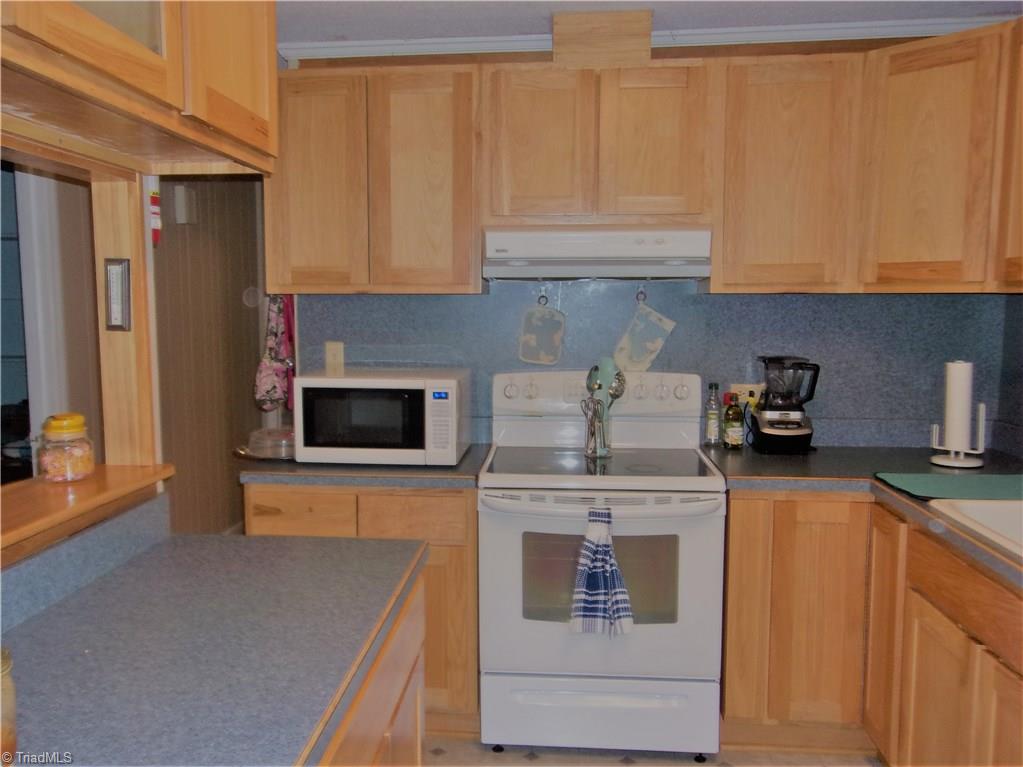 794 Skycrest Country Road Asheboro, NC 27205 - Photo 8 of 19 Gallery Image 8