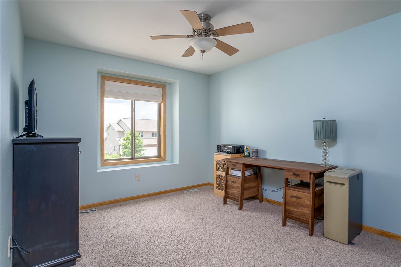 242 South Park Ridge Road North Liberty, IA 52317 - Photo 17 of 26 Gallery Image 17