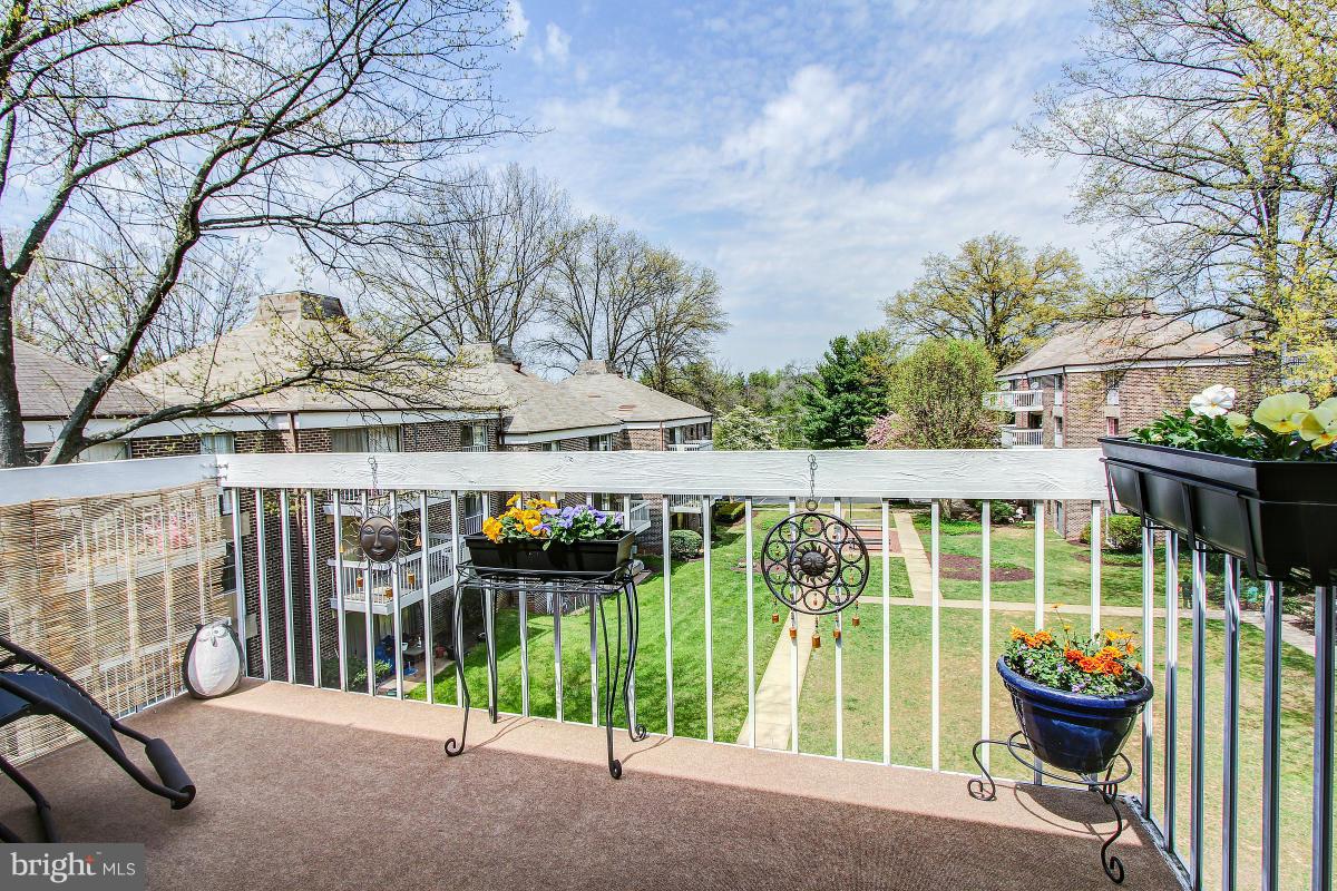 3240 Hewitt Silver Spring, Unit 63B Silver Spring, MD 20906 - Photo 2 of 24 Balcony