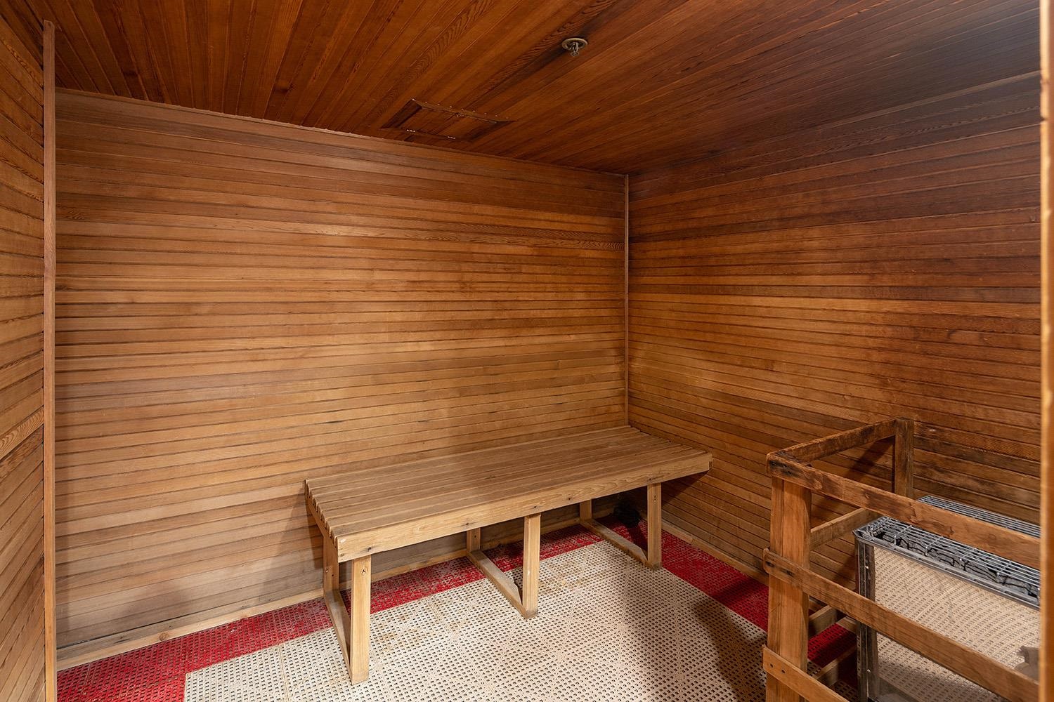 1985 Olympic Vly Road, Unit 2424 Olympic Valley, CA 96146 - Photo 20 of 21 a view of a room with shelves