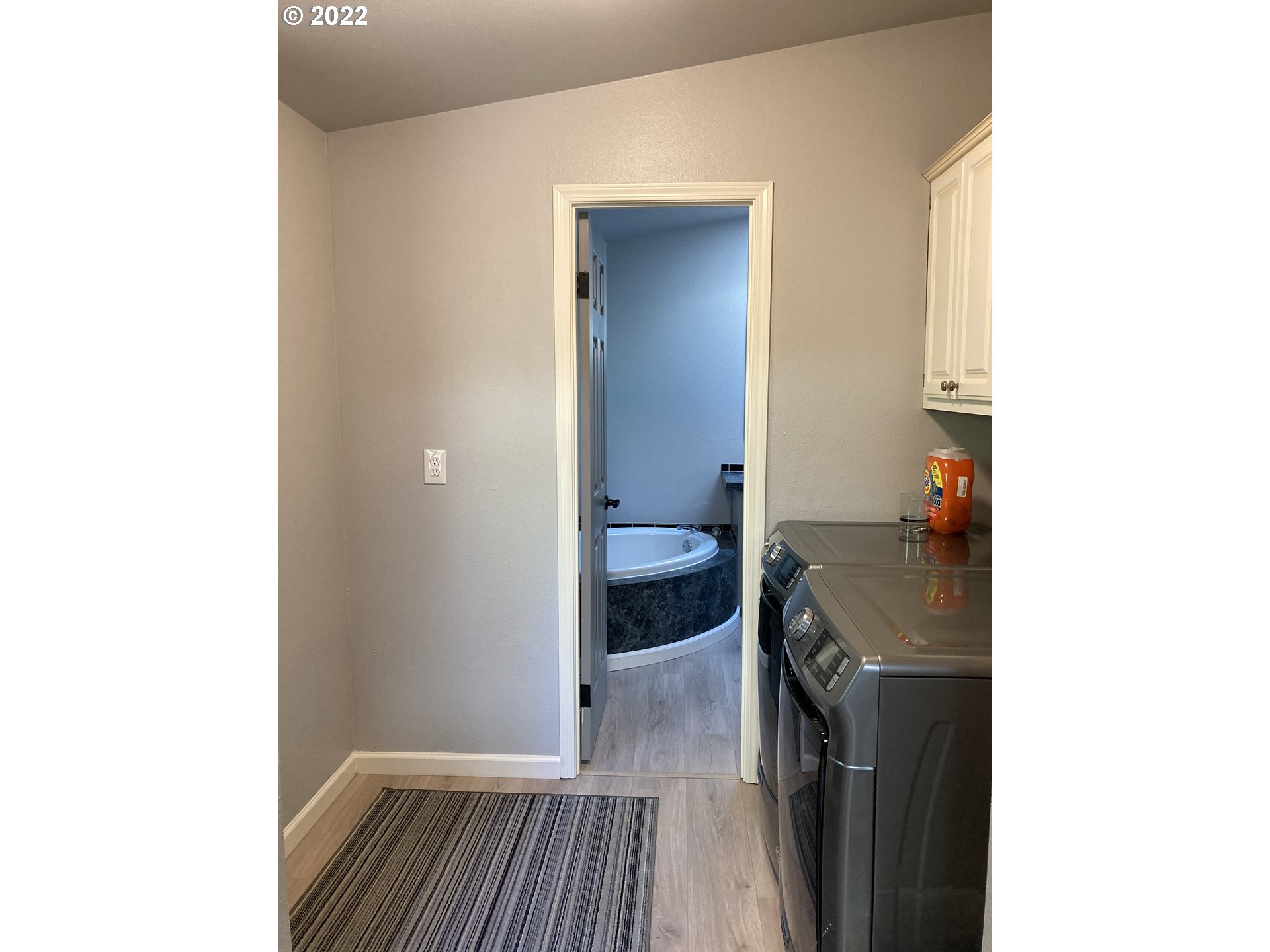 1665 Kristi Loop Lakeside, OR 97449 - Photo 12 of 31 Laundry