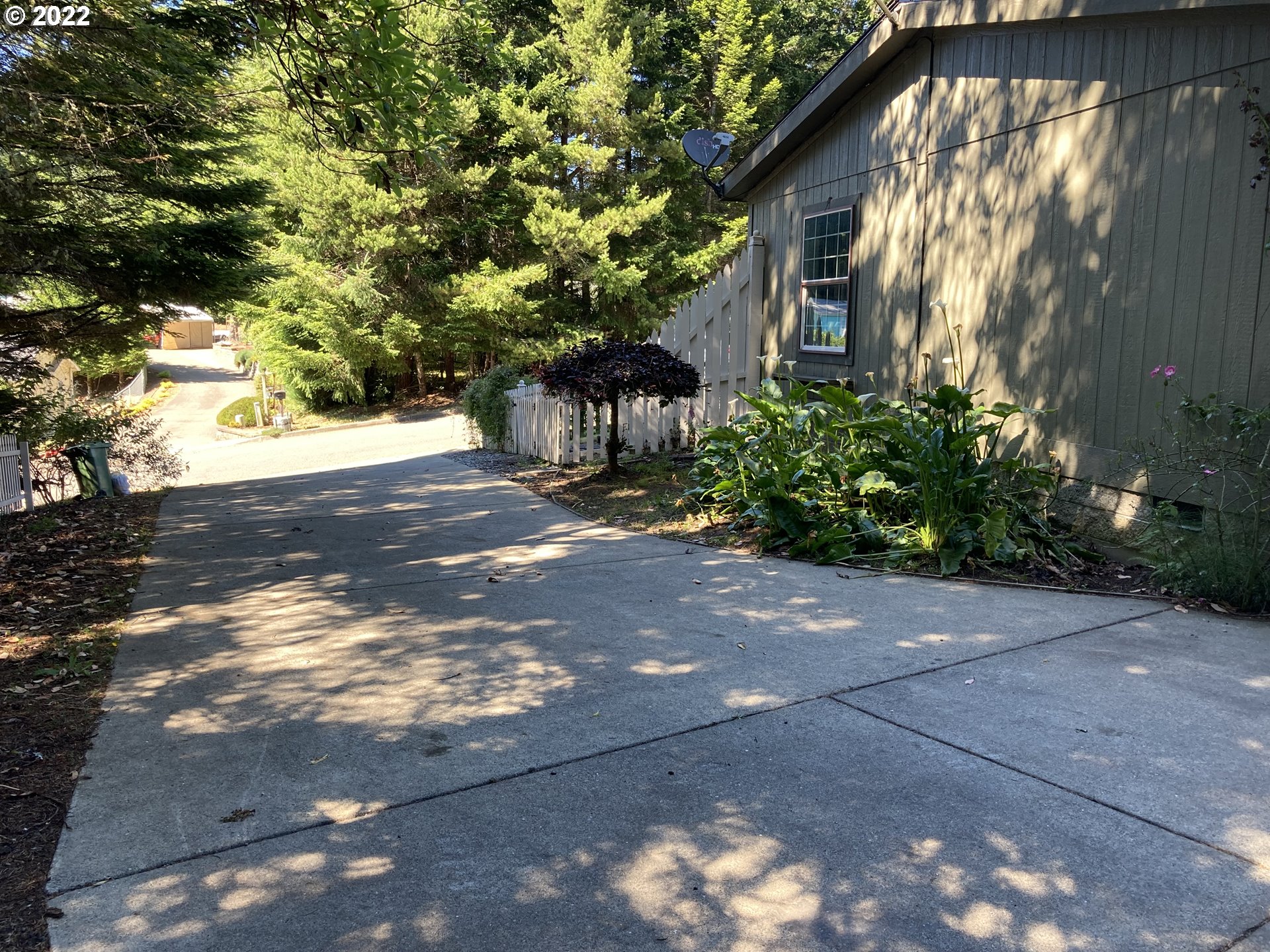 1665 Kristi Loop Lakeside, OR 97449 - Photo 28 of 31 Driveway