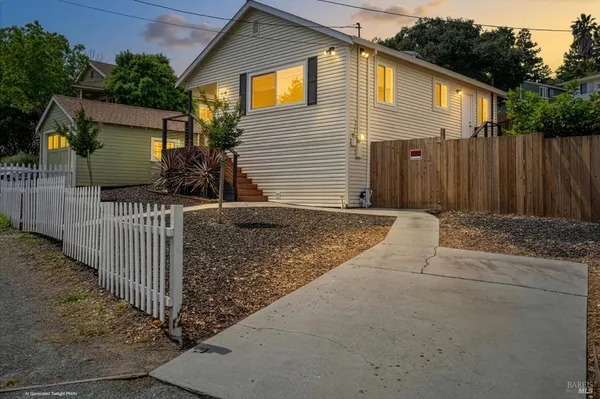 $550,000 | 2266 Monterey Avenue, Martinez, CA 94553