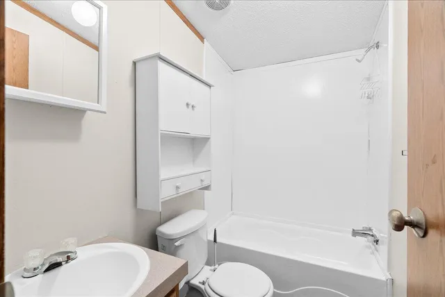 $52,499 | 323 Oak Ridge Street, Mason, MI 48854