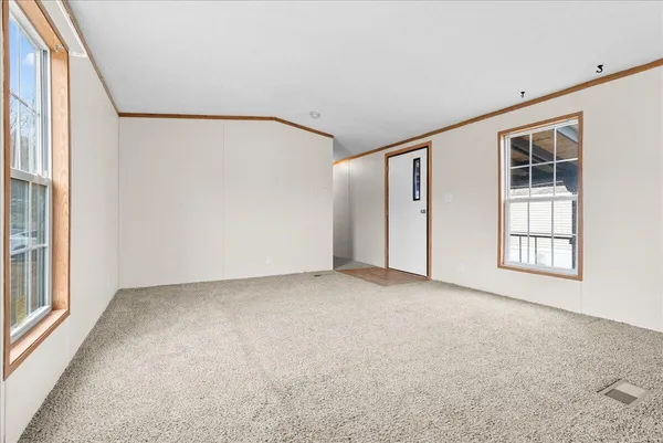 $52,499 | 323 Oak Ridge Street, Mason, MI 48854