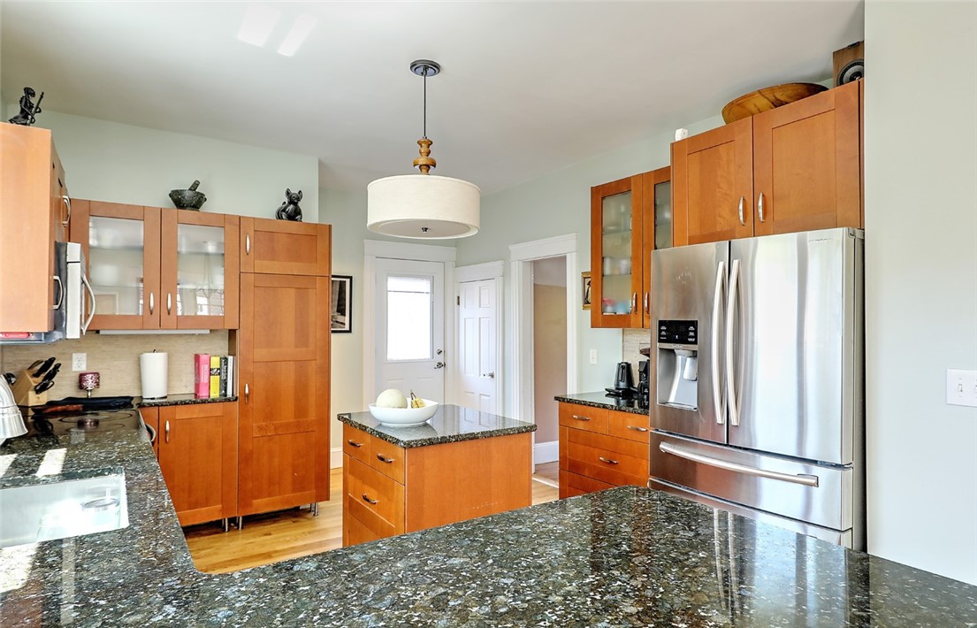 139 Sessions Street Providence, RI 02906 - Photo 23 of 50