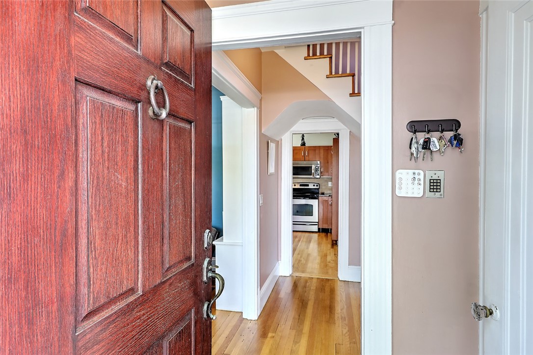 139 Sessions Street Providence, RI 02906 - Photo 5 of 50