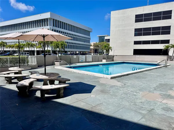 $1,725 | 6580 Santona Street, Unit A17, Coral Gables, FL 33146