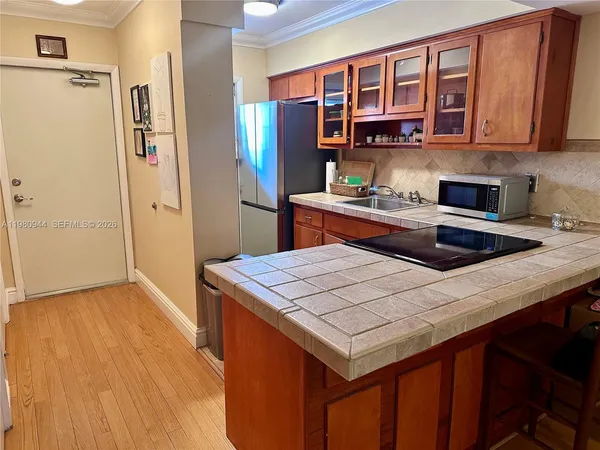 $1,725 | 6580 Santona Street, Unit A17, Coral Gables, FL 33146