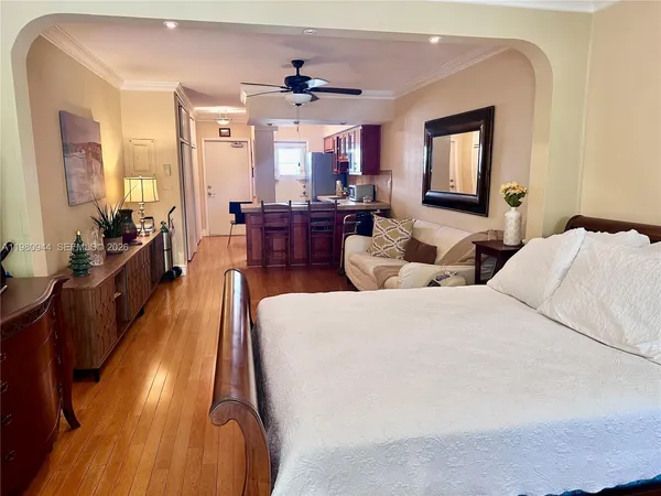 $1,725 | 6580 Santona Street, Unit A17, Coral Gables, FL 33146