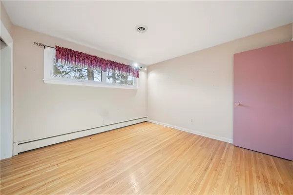 $249,900 | 34 Lochnavar Parkway, Pittsford, NY 14534