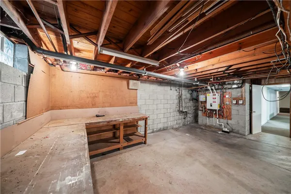 $249,900 | 34 Lochnavar Parkway, Pittsford, NY 14534