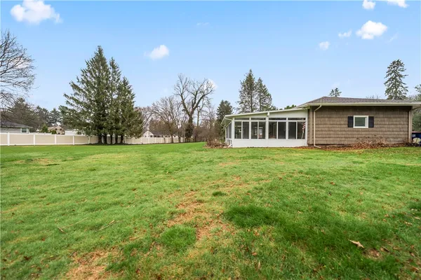 $249,900 | 34 Lochnavar Parkway, Pittsford, NY 14534