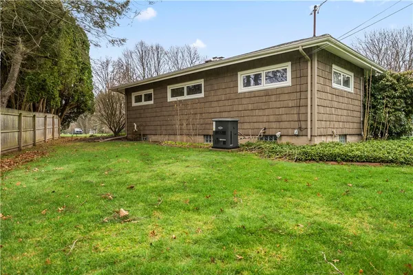 $249,900 | 34 Lochnavar Parkway, Pittsford, NY 14534