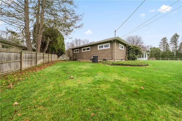 $249,900 | 34 Lochnavar Parkway, Pittsford, NY 14534