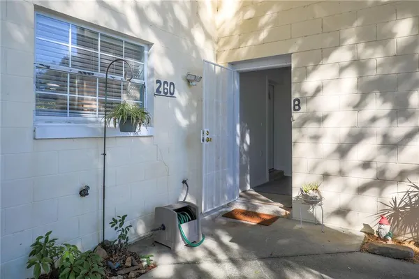 $415,000 | 260 South Central Avenue, Umatilla, FL 32784